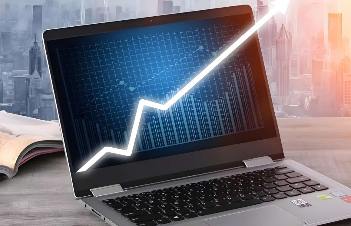 Fund Adjusts Strategy, Announces Buyback 